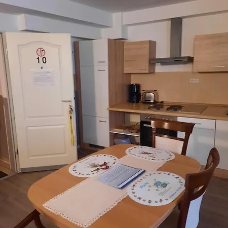 Apartment Boardinghouse *