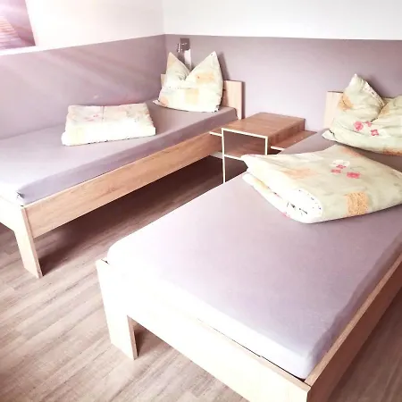 Boardinghouse アパート